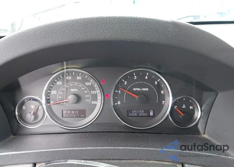 2008 Jeep Grand Cherokee Laredo z USA, uszkodzony, nr VIN 1J8GS48KX8C158340